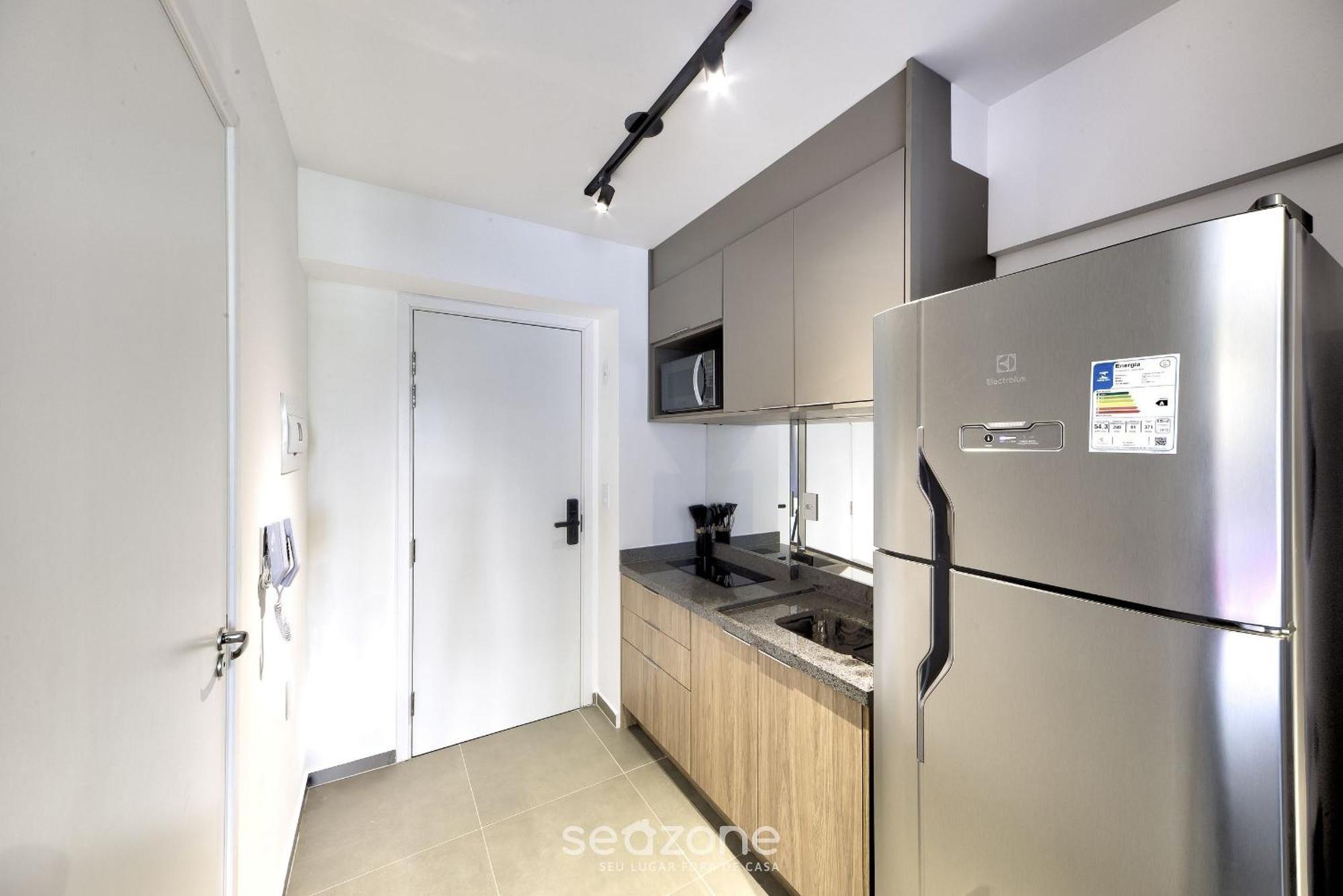 Apartment C/ Varanda A 100m Da Puc-pompeia Puq0208