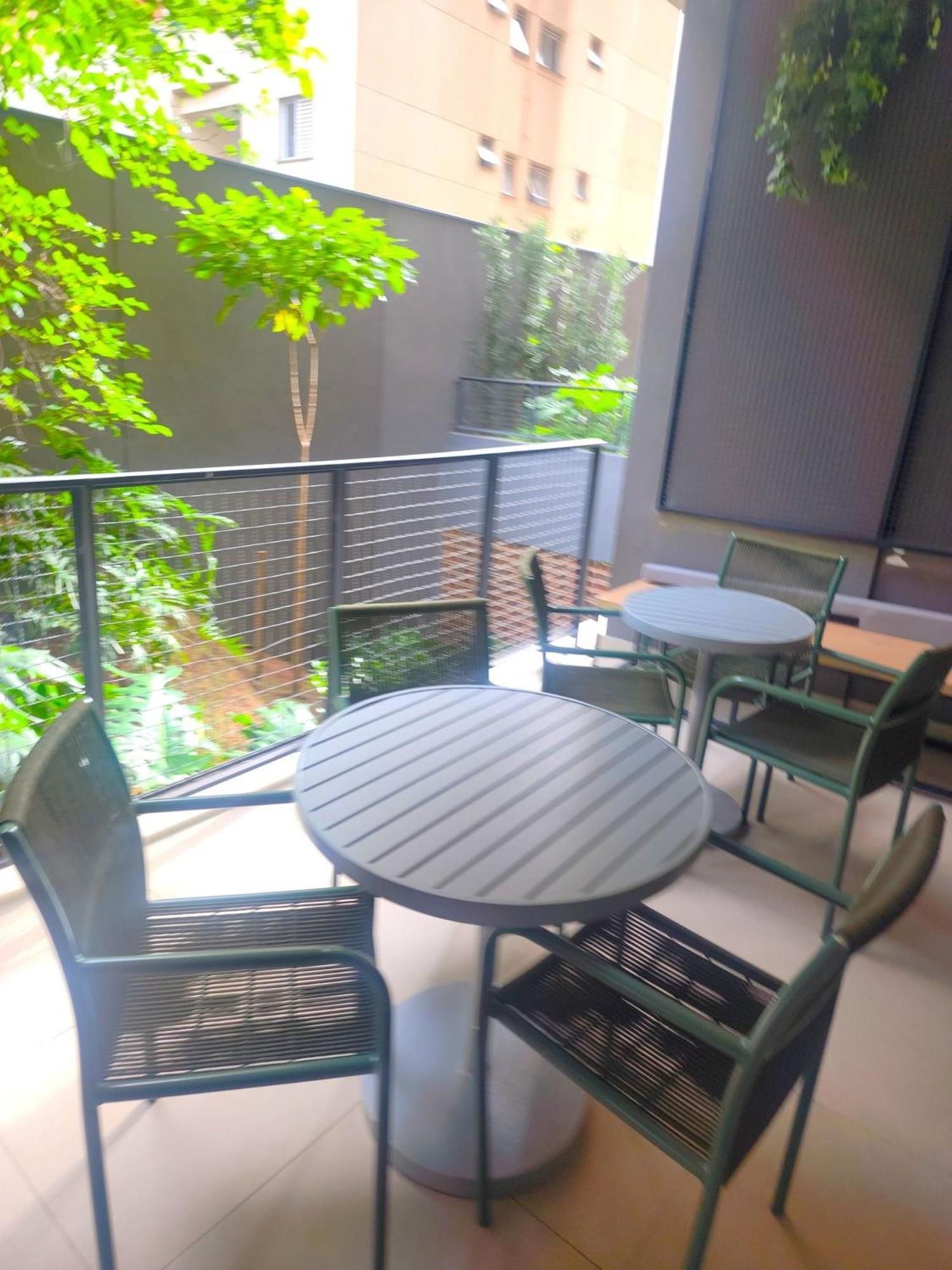 Apartamento C/ Varanda A 100m Da Puc-pompeia Puq0208
