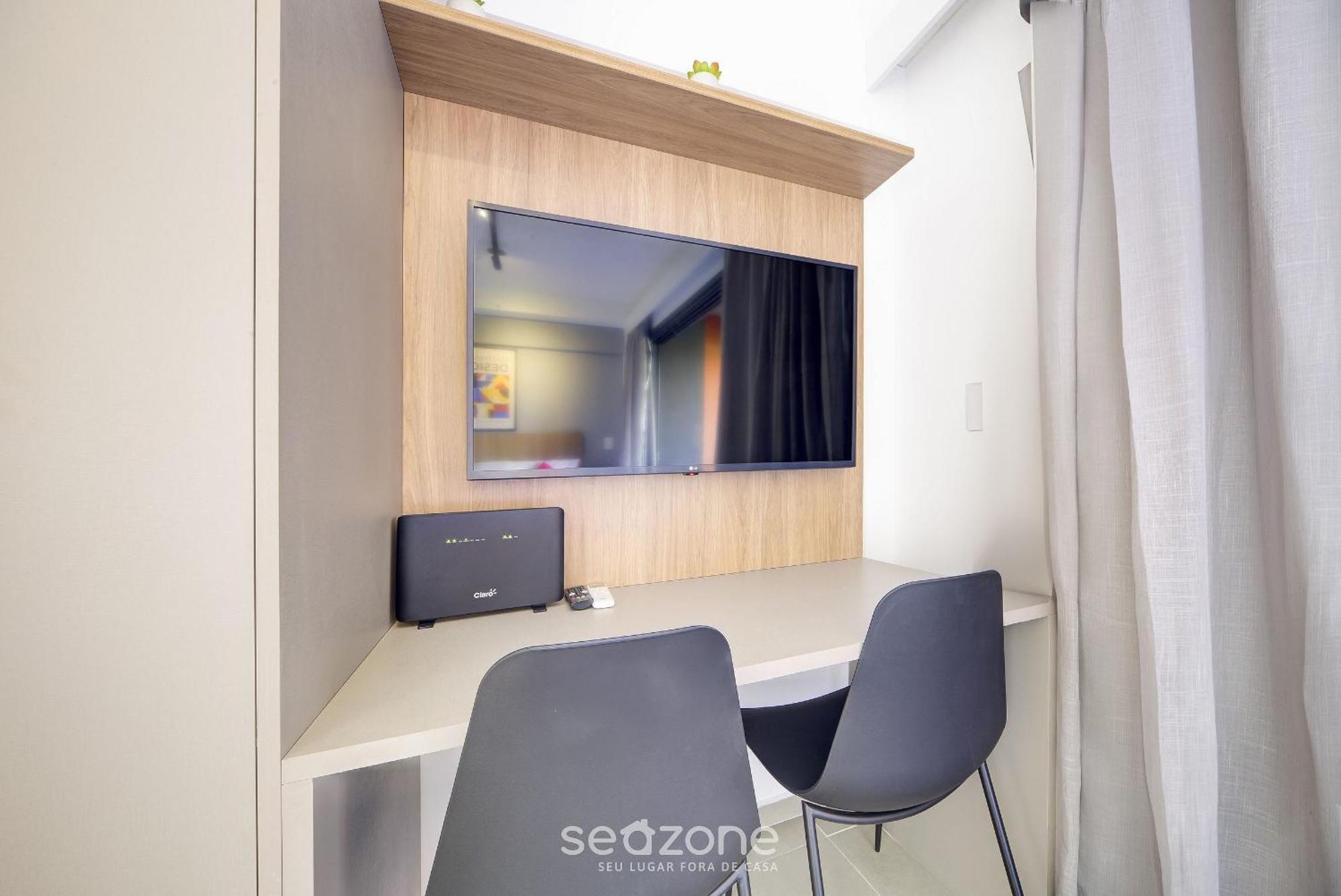Apartamento C/ Varanda A 100m Da Puc-pompeia Puq0208 São Paulo